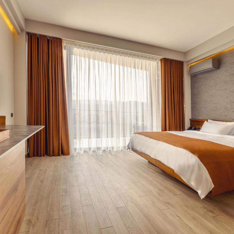 Ivy Hotel Тбилиси Экстерьер фото