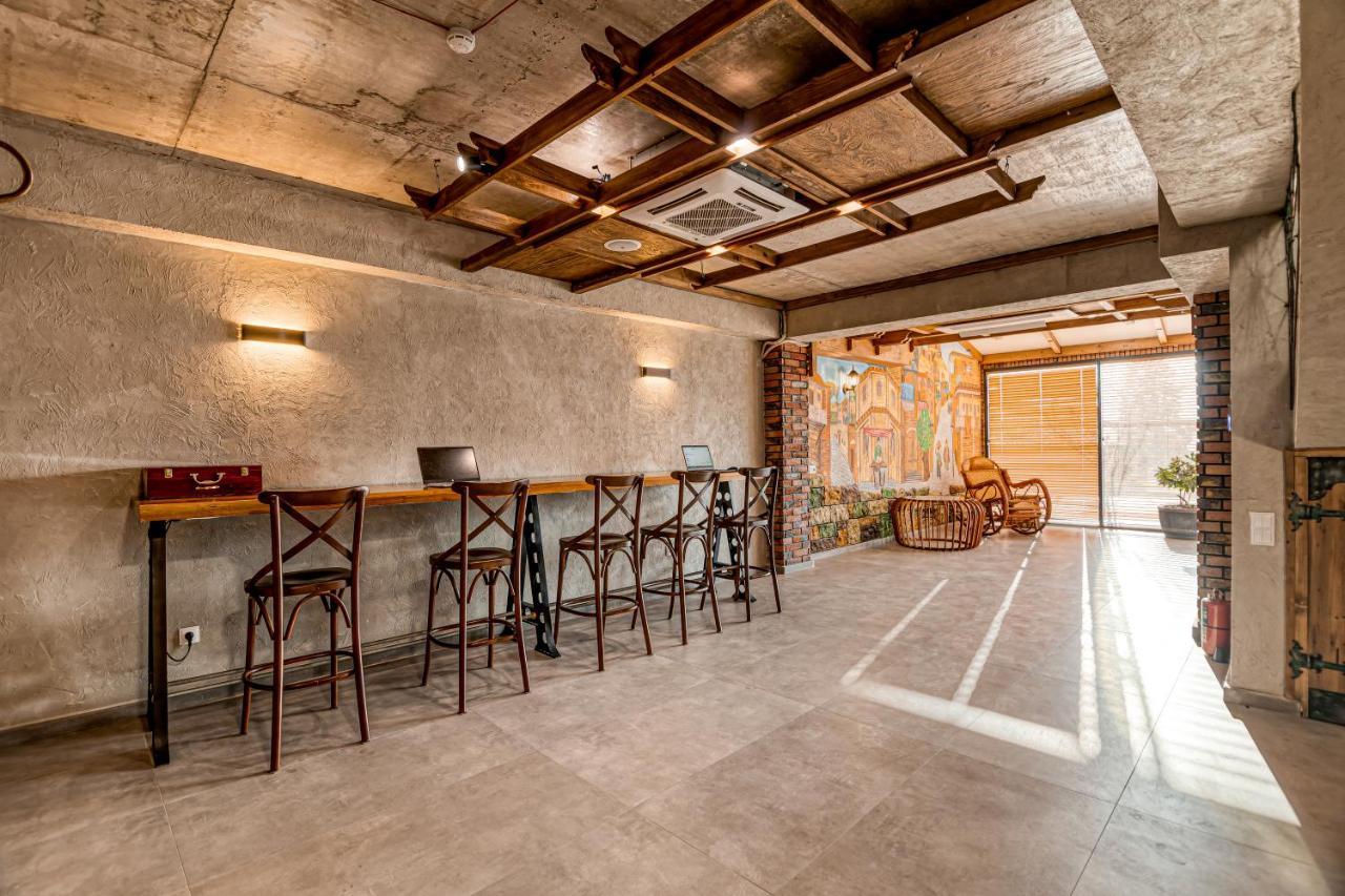 Ivy Hotel Тбилиси Экстерьер фото